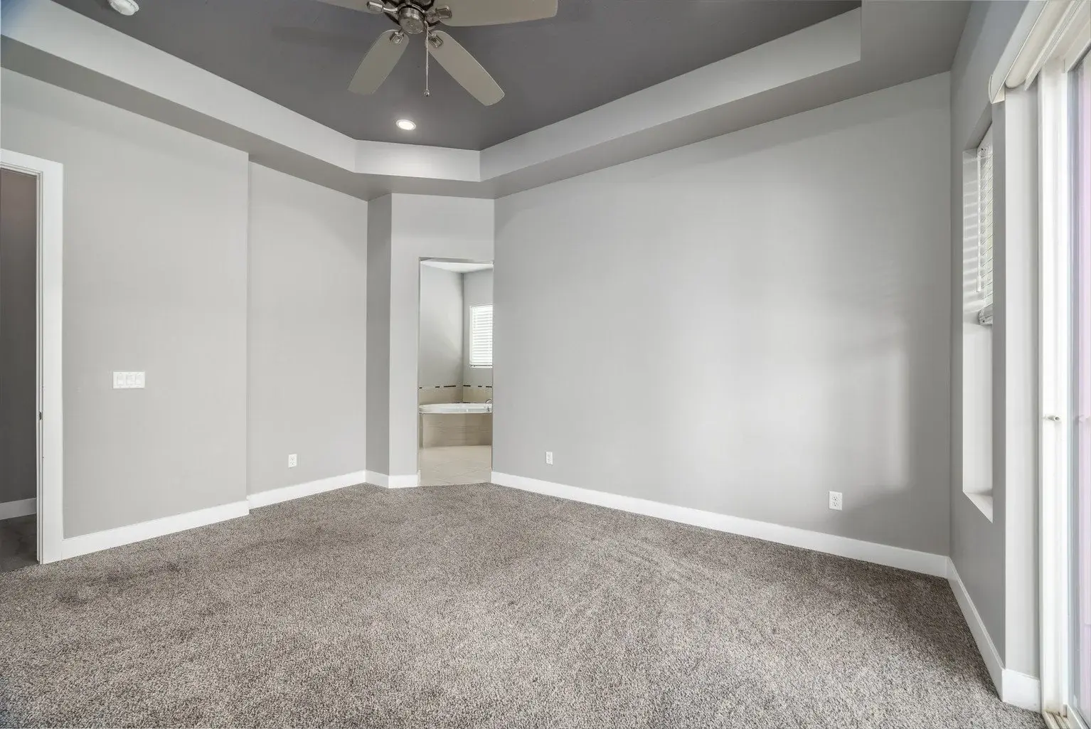Original empty primary bedroom photographed by Sam Reed