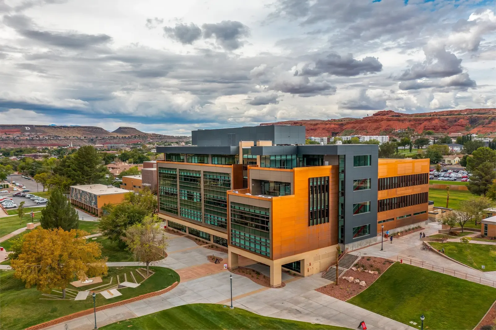dixie.state.SET.Building-15.jpg